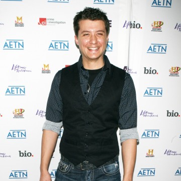 Ryan Buell