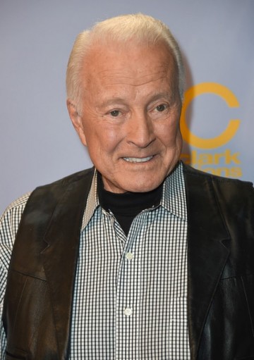 Lyle Waggoner